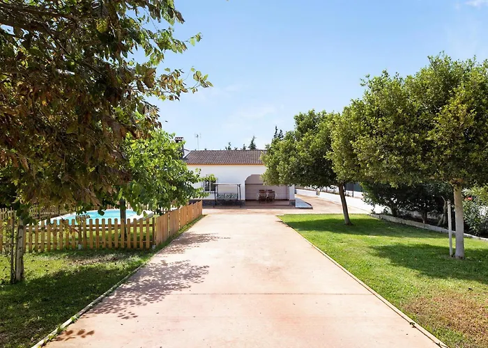 Tramontana - Solo Familias * Conil De La Frontera